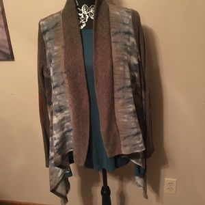 ODDY LG GRAY, BLUE, GREEN TAN & WHITE CARDIGAN WITH BROWN ELBOW PATCHES